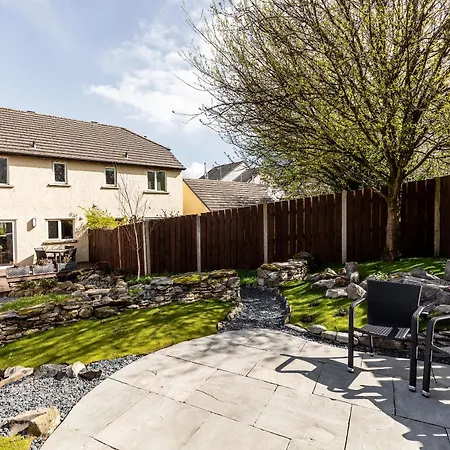 Hawthorn Gardens