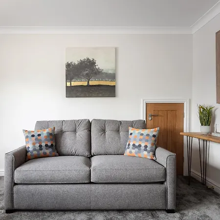 Hawthorn Gardens